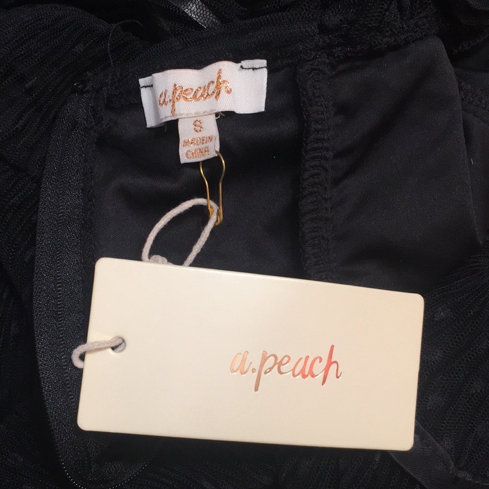 That Little Black Mini Sexy Dress - Picture 7 of 8